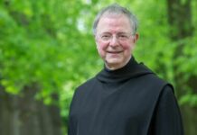 Tragjedia e njeriut demokrat