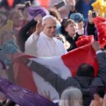 Katekezë. Misteri i Kishës, sakrament i bashkimit me Hyjin dhe i unitetit të mbarë njerëzimit