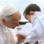 Katekezë 8. Kisha, shtegtare në histori drejt atdheut qiellor